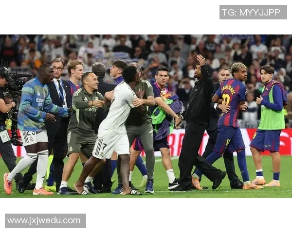 维尼修斯闪耀巴黎 光芒照耀法国首都 维尼修斯闪耀巴黎 光芒照耀法国首都